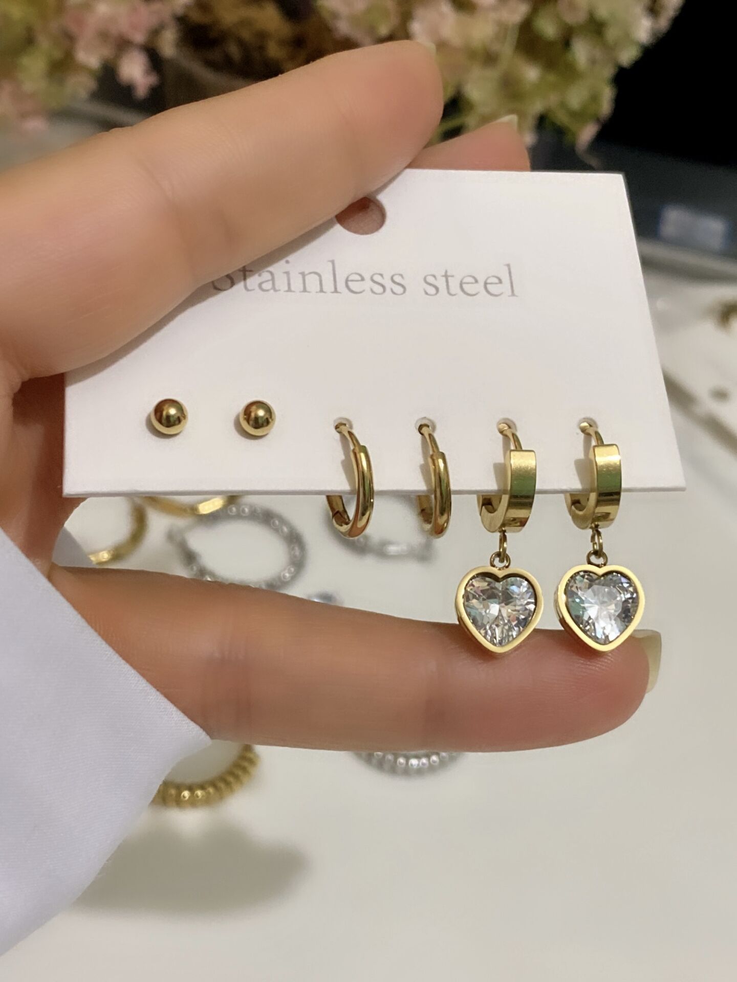 ÇELİK ZİRKON  TAŞLI ÇOKLU KÜPE SETİ