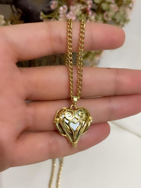 ÇELİK RENKLİ ZİRKON TAŞLI KALP KOLYE