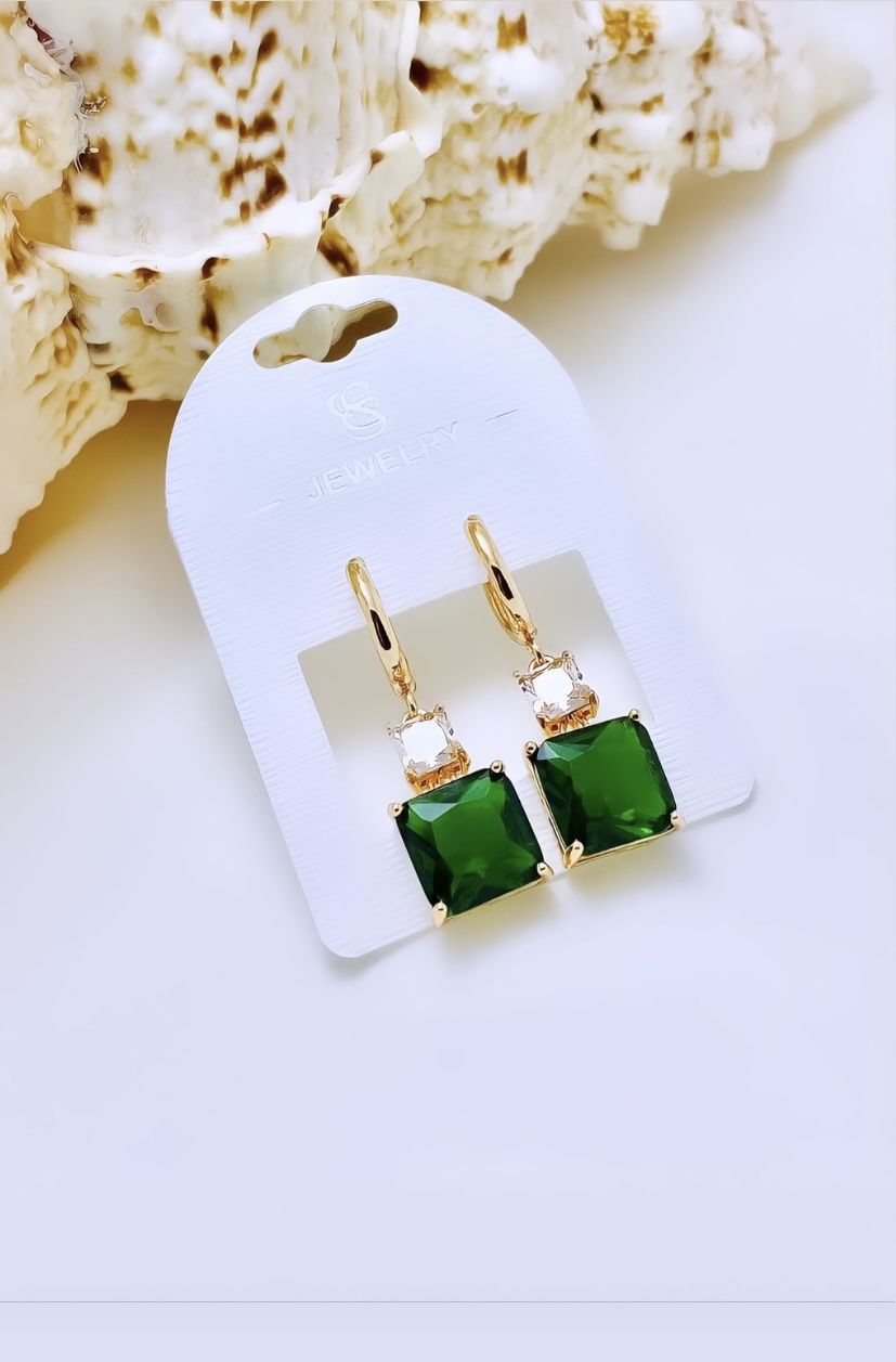 ZİRKON TAŞLI KÜPE