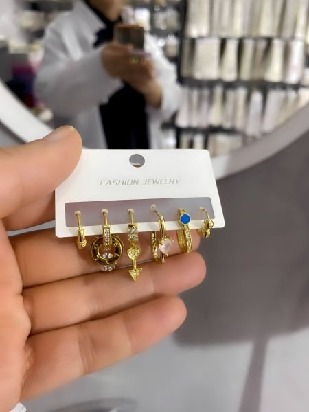 ÇELİK ÇOKLU KÜPE SETİ