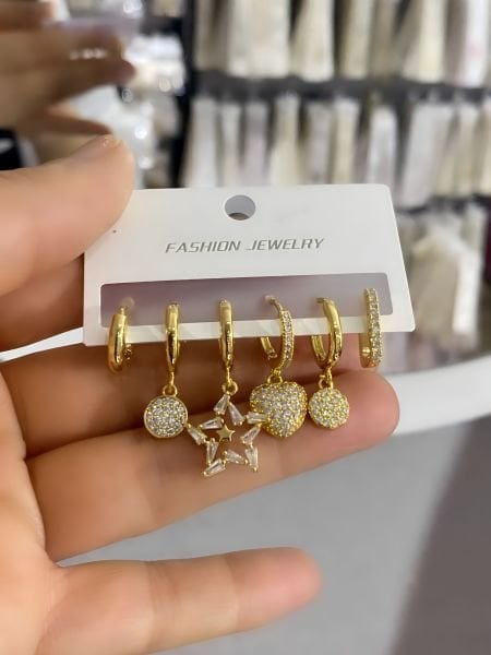 ÇELİK ÇOKLU KÜPE SETİ