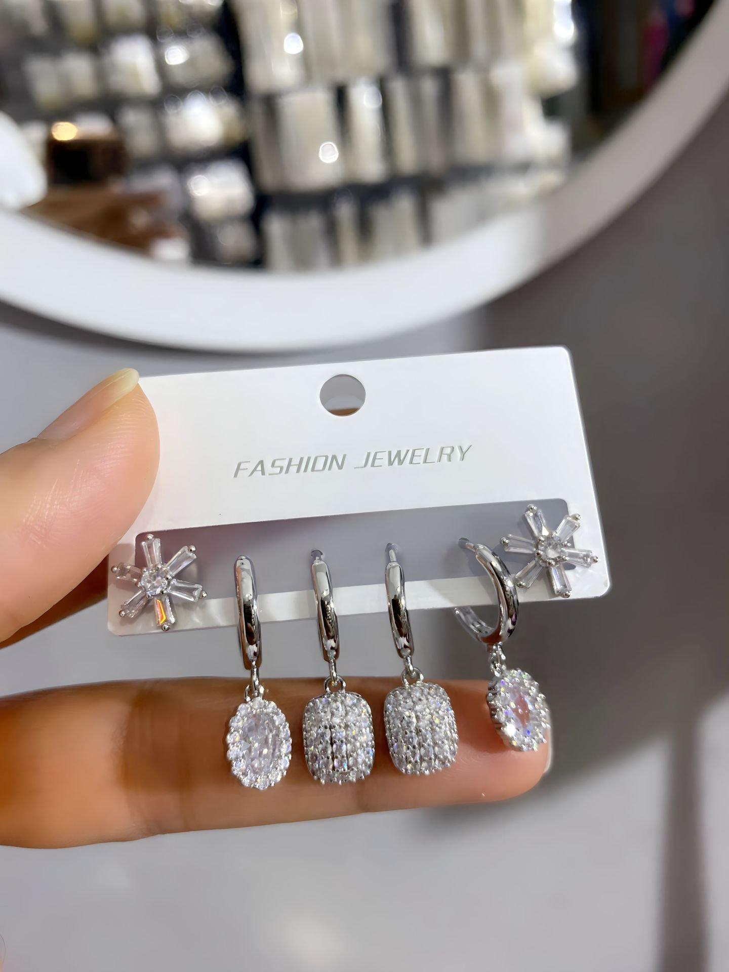 ÇELİK ÇOKLU KÜPE SETİ