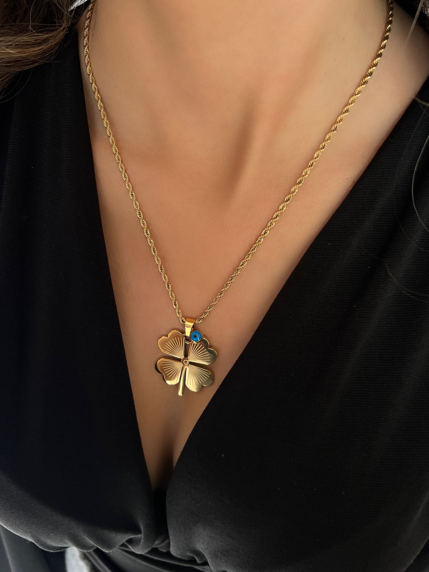 ÇELİK KİŞİYE ÖZEL İSİMLİ YONCA KOLYE