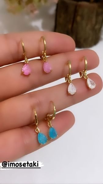 RENKLİ ZİRKON TAŞLI DAMLA KÜPE