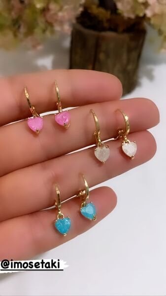 RENKLİ ZİRKON TAŞLI KALP KÜPE