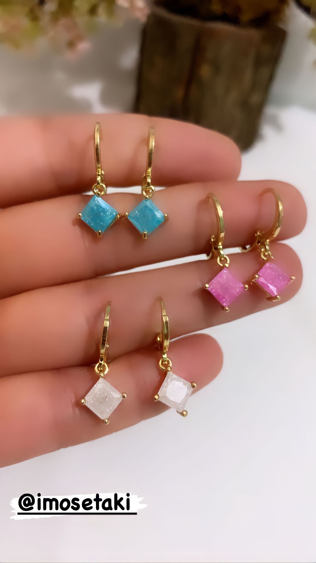 RENKLİ ZİRKON TAŞLI  KÜPE