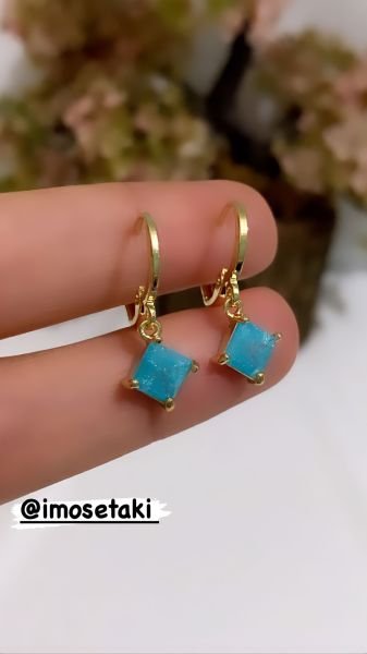 RENKLİ ZİRKON TAŞLI  KÜPE