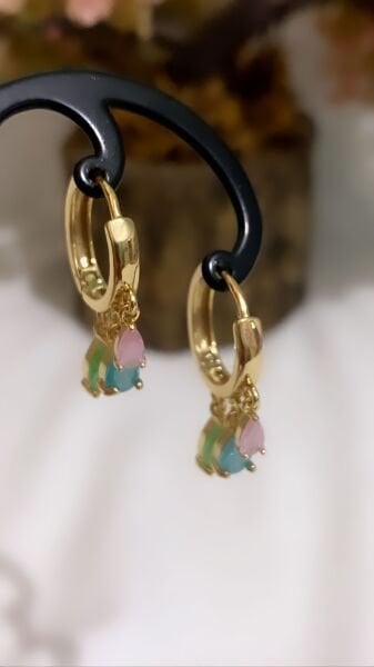 RENKLİ ZİRKON TAŞLI SHAKİRA KÜPE