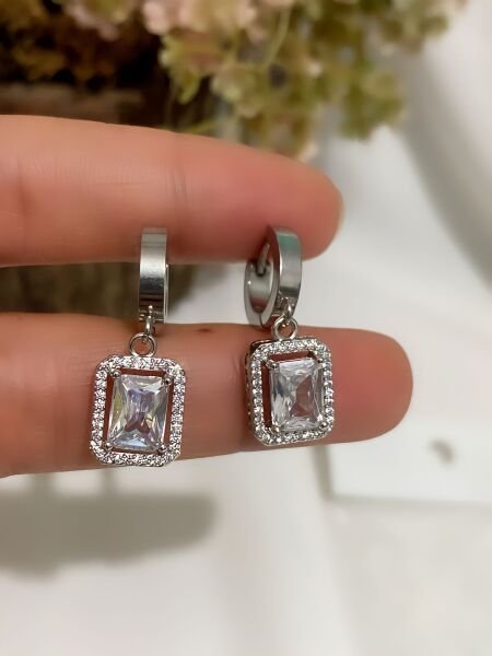 ÇELİK  BEGET KÜPE