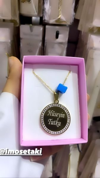Çelik Kişiye Özel Zirkon Taşlı  İsimli Kolye