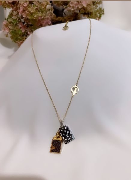 LOUIS VUITTON MARKA KOLYE