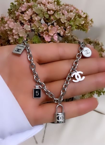 LOUIS VUITTON MARKA  KOLYE