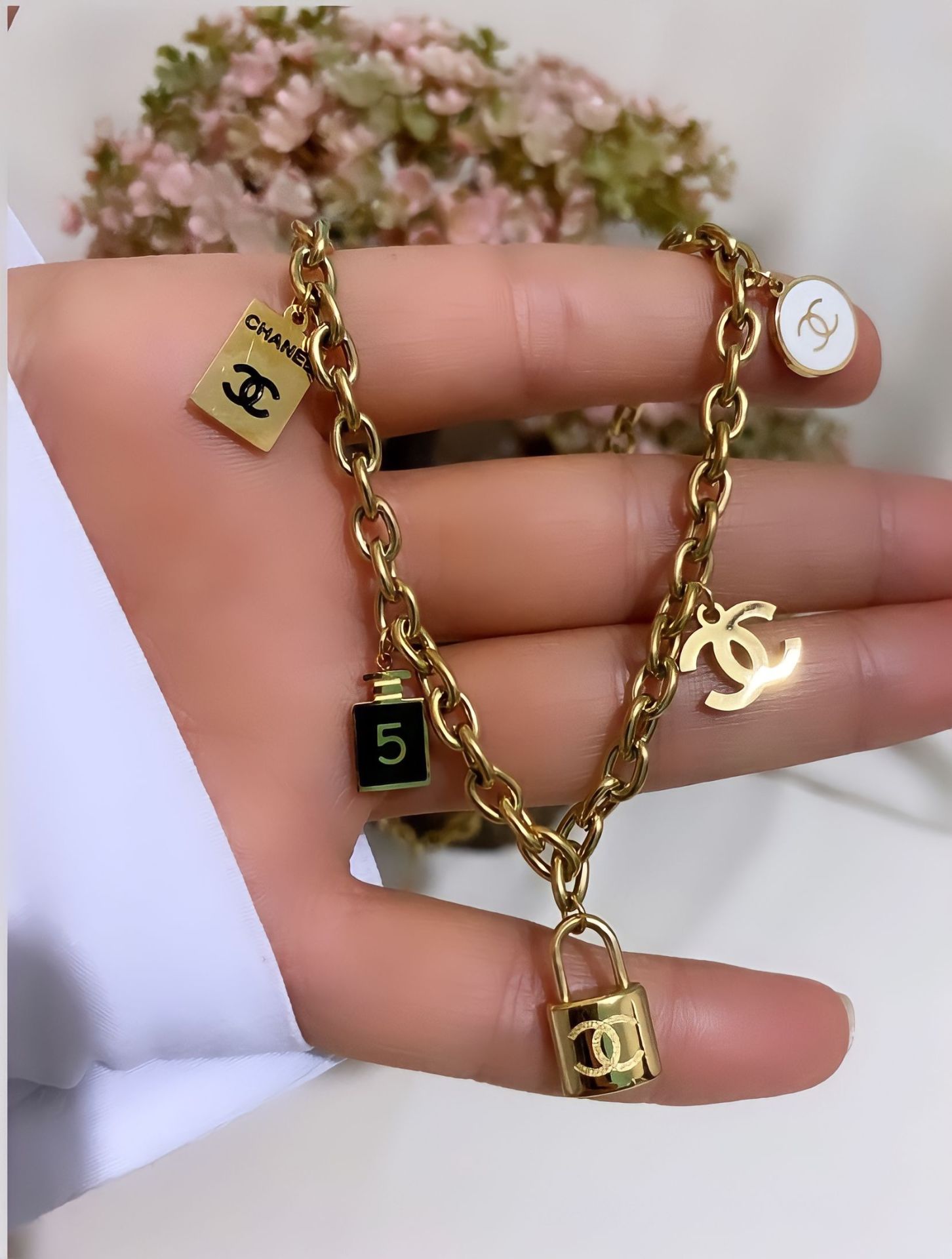 LOUIS VUITTON MARKA  KOLYE