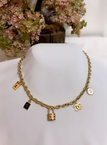 LOUIS VUITTON MARKA  KOLYE