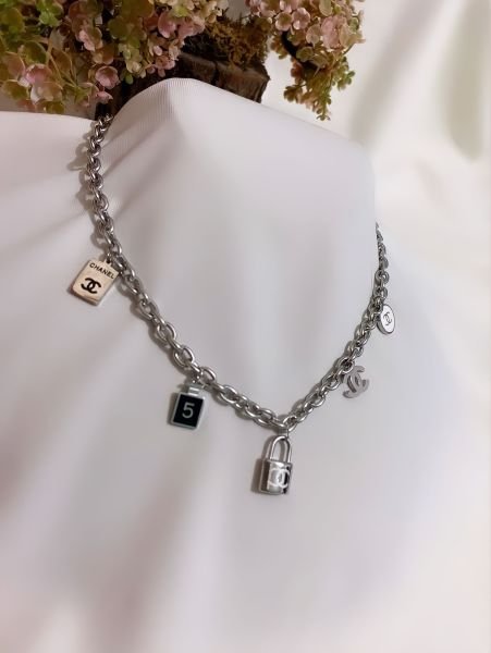 LOUIS VUITTON MARKA  KOLYE