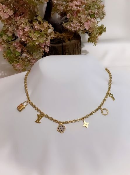 LOUIS VUİTTON MARKA KOLYE