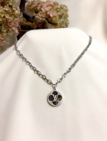 LOUIS VUITTON MARKA  KOLYE