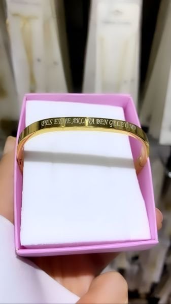 Çelik Kişiye Özel Özel Yazılı Kelepçe Bileklik