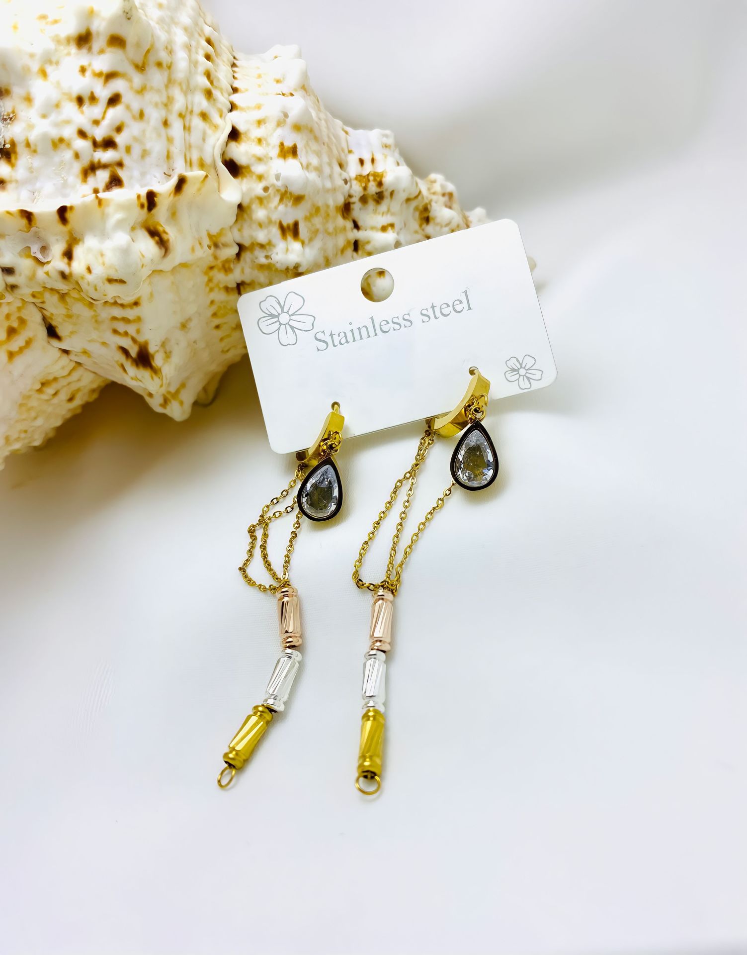 ÇELİK  SALALNTILI KÜPE