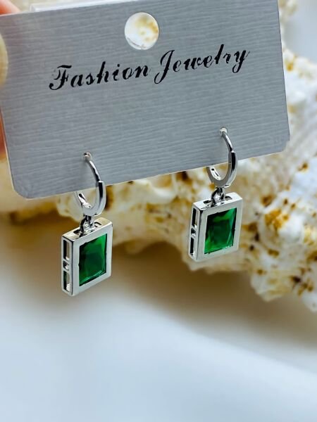 ÇELİK  ZİRKON TAŞLI KÜPE