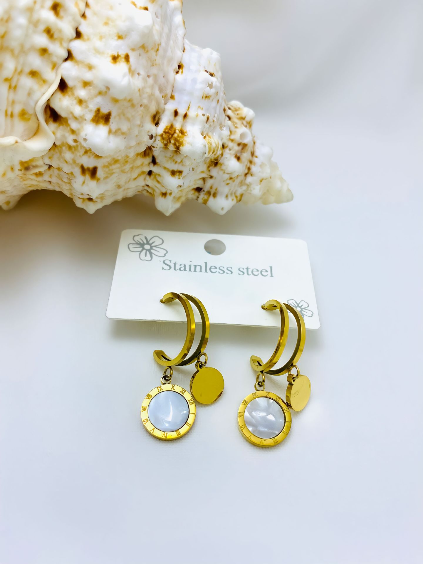 ÇELİK  ROMA RAKAMLI KÜPE