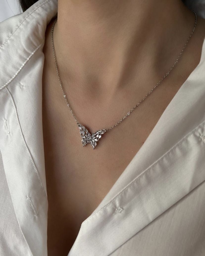 ÇELİK KELEBEK KOLYE