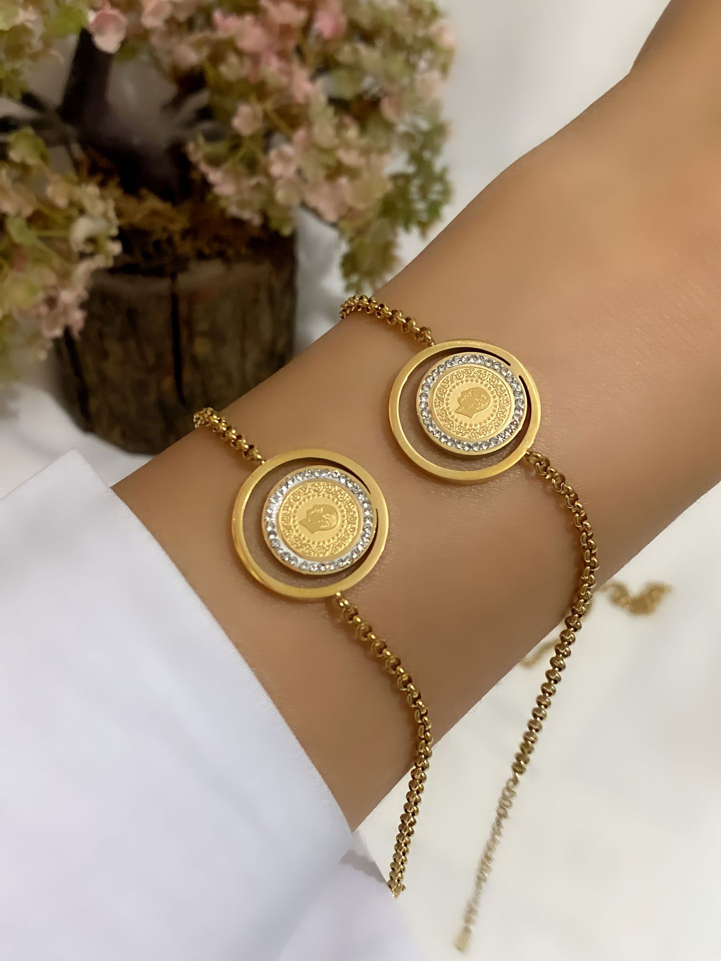 Çelik Çeyrek Kolye